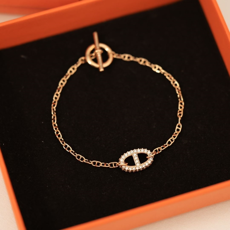 H**me5 bracelets